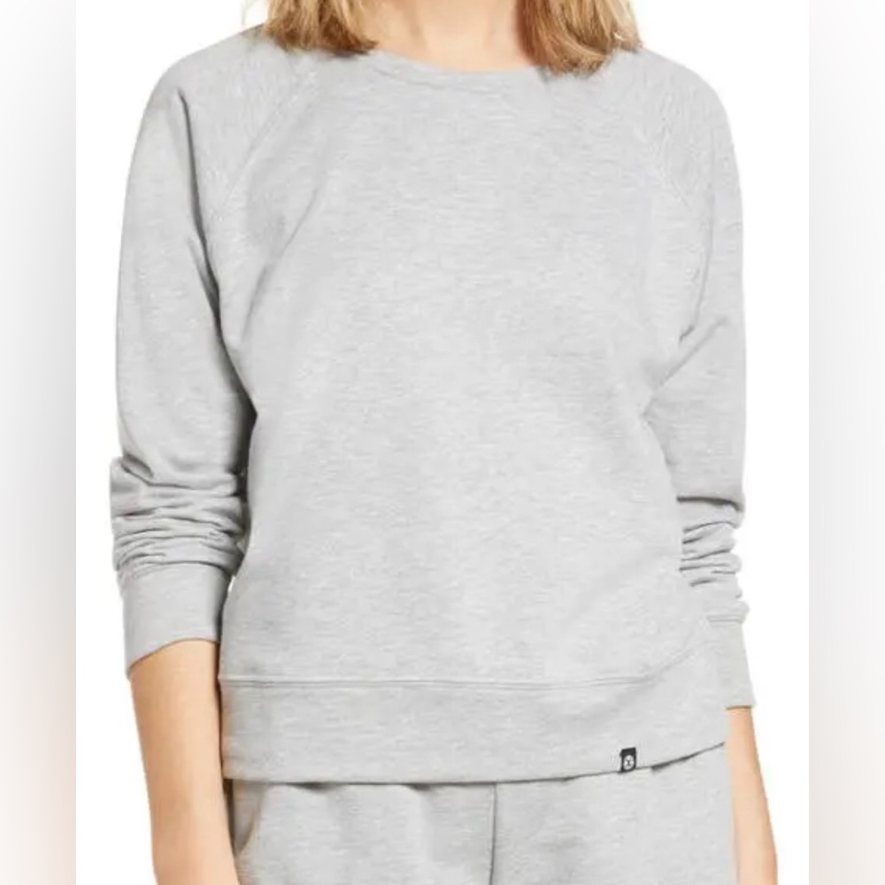 Circle X Women's Cozy Raglan Sleeve Logo Sweatshirt in Heather Grey size XS & S